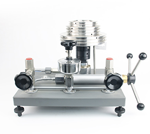 水介質(zhì)活塞式壓力計(jì)